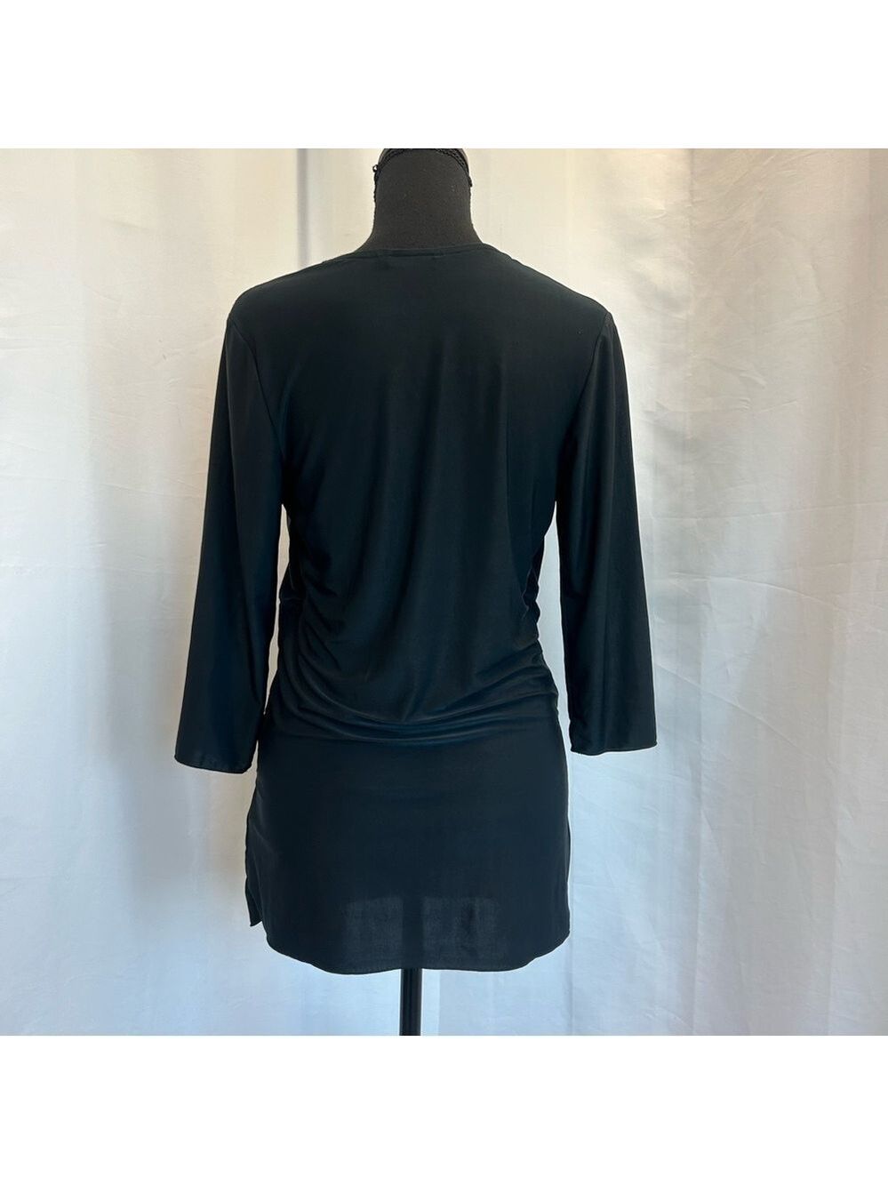 BCBGMAXAZRIA black crisscross 3/4 sleeve top blouse stretchy Sz M - Picture 4 of 10